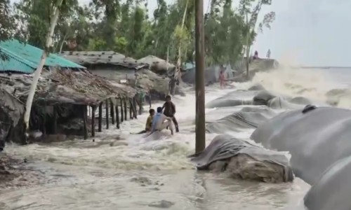Heavy rainfall across the country, dam breaches flood several areas