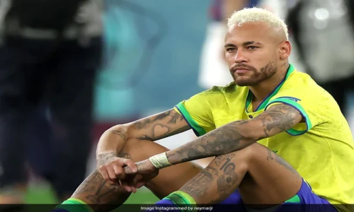 "Sorry to the fans," says Neymar after scoring with his hand