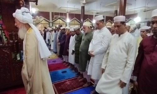 In Khulna, the main Eid prayer held at Town Jame Mosque