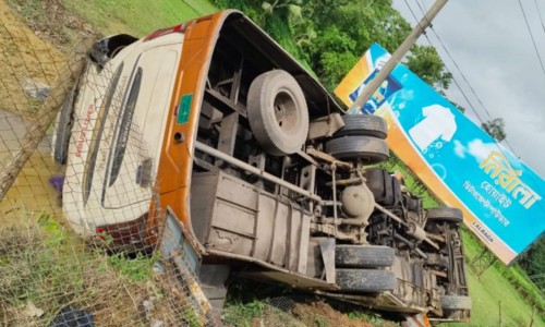 3 Killed, Including Father and Son, 10 Injured in Bus-Covered Van Collision in Cox’s Bazar